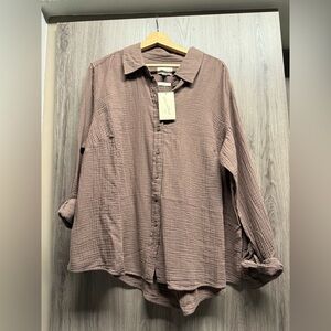 Universal Thread Women’s Casual Button Down Shirt